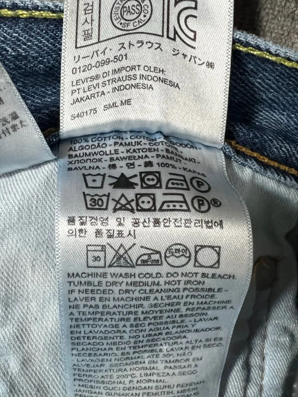 Share Levis 550 Jeans Mens 40x32 Blue Medium Wash Denim Relaxed Fit Tapered Leg